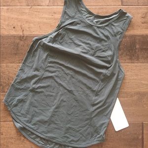 NWT Lululemon Sculpt Tank in Olive Green Size 6
